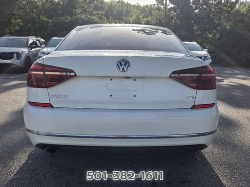 Used 2018 Volkswagen Passat 2.0T S w/ Driver Assistance Package FWD image 4
