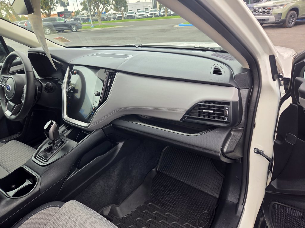 Used 2025 Subaru Outback Premium AWD/4WD image 30