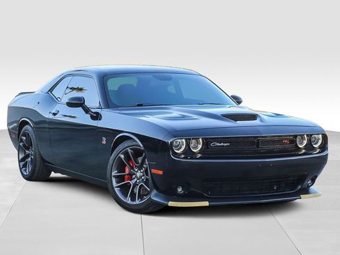 Used 2020 Dodge Challenger R/T Scat Pack image 2