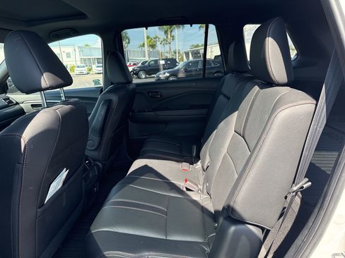 Used 2023 Honda Passport TrailSport image 9