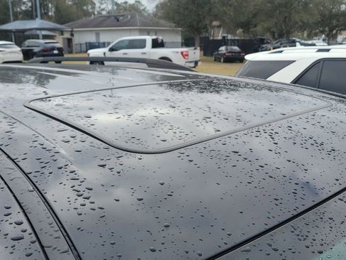 Used 2021 Toyota Sienna XLE w/ XLE Plus Package image 10