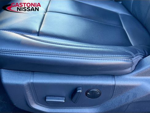 Used 2024 Ford Expedition Max XLT image 26