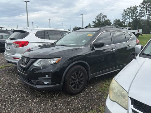 Used 2018 Nissan Rogue SV FWD image 4