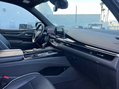 Used 2023 Cadillac Escalade Sport AWD/4WD image 25