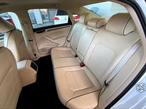 Used 2016 Volkswagen Passat 1.8T SE image 20