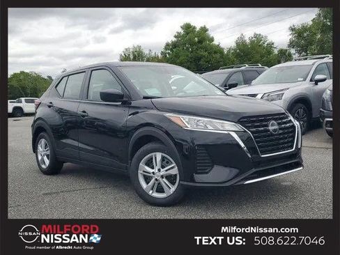 Used 2025 Nissan Kicks Play S FWD image 5
