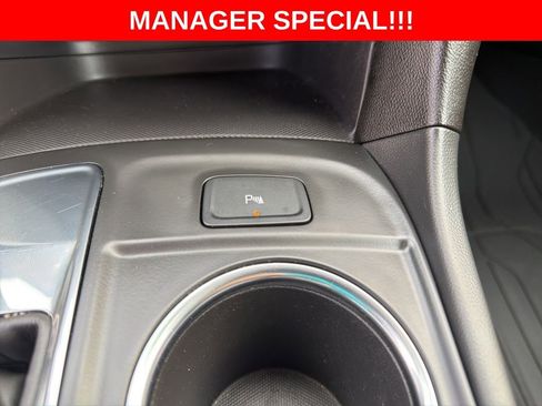 Used 2024 Chevrolet Equinox LT w/ LPO, Floor Liner Package FWD image 29