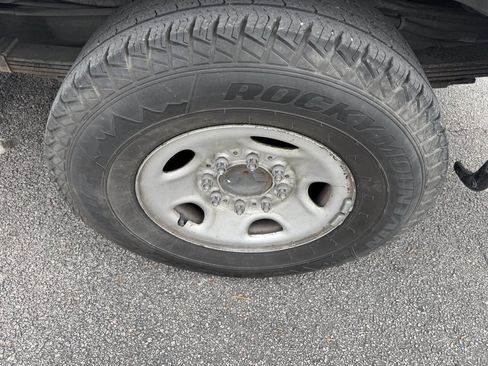 Used 2013 Chevrolet Express 3500 LT w/ LT Preferred Equipment Group image 19