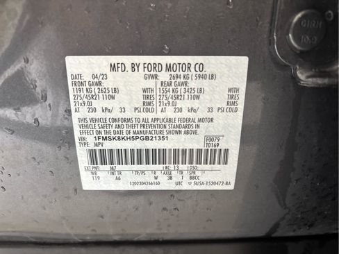 Used 2023 Ford Explorer ST-Line w/ Class IV Trailer Tow Package AWD/4WD image 27
