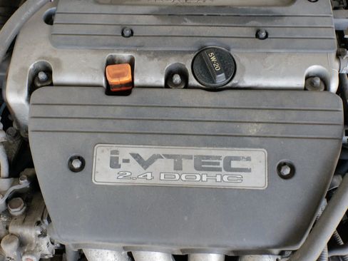 Used 2004 Honda Accord LX image 25