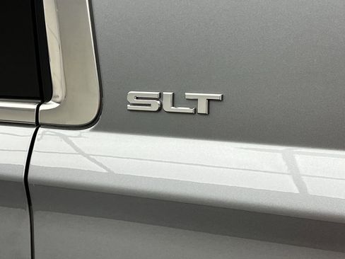 Used 2020 GMC Yukon XL SLT w/ Premium Edition image 36