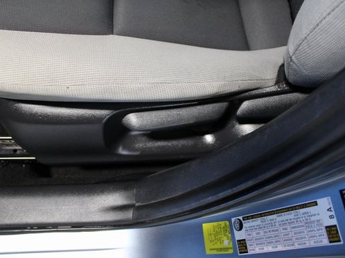 Used 2025 Toyota Corolla LE w/ LE Premium Package image 10