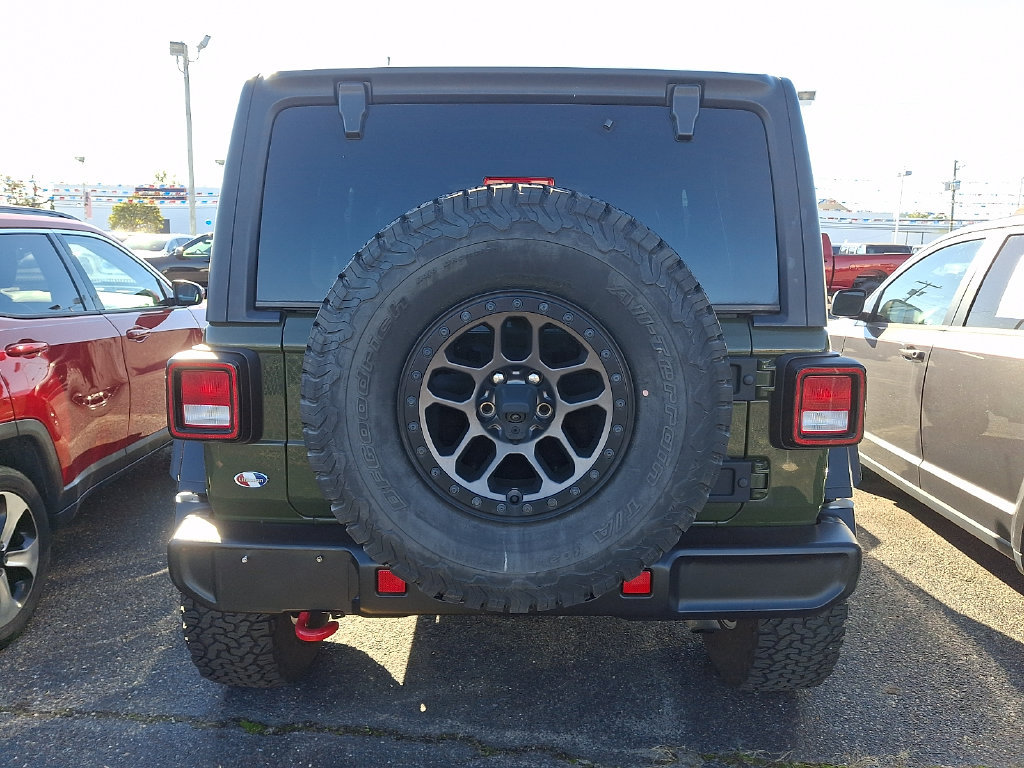 Used 2022 Jeep Wrangler Unlimited Rubicon w/ Xtreme Recon 35" Tire Package AWD/4WD image 5