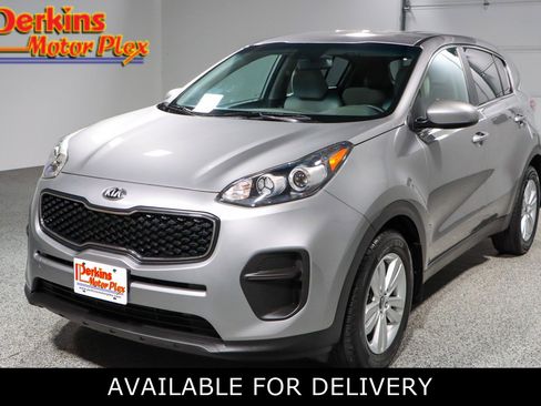 Used 2019 Kia Sportage LX image 1