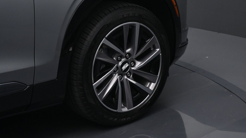 Certified 2027 Cadillac Vistiq Sport AWD/4WD image 6