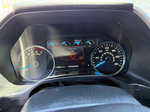 Used 2015 Ford F150 Lariat w/ Equipment Group 501A Mid AWD/4WD image 14