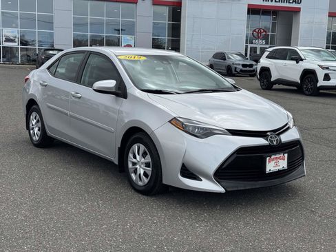 Used 2019 Toyota Corolla L w/ Body Protection Package image 2