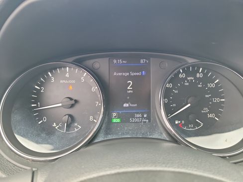 Used 2020 Nissan Rogue S FWD image 25