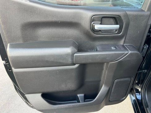 Used 2021 Chevrolet Silverado 1500 LT image 19