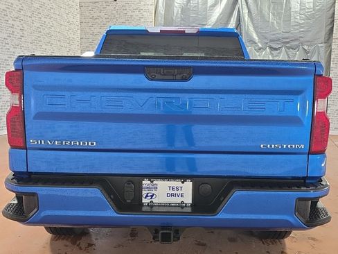 Used 2022 Chevrolet Silverado 1500 Custom image 6