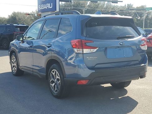 Used 2019 Subaru Forester Premium image 3