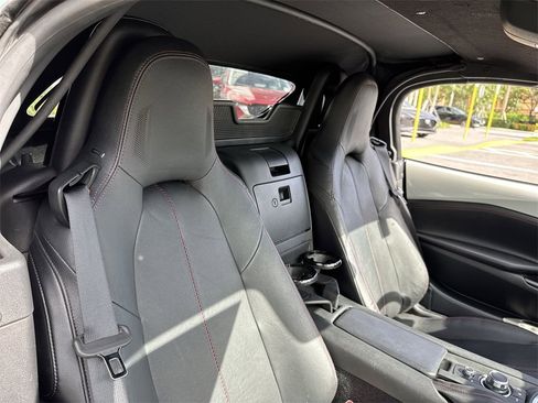 Used 2019 MAZDA MX-5 Miata Grand Touring image 17
