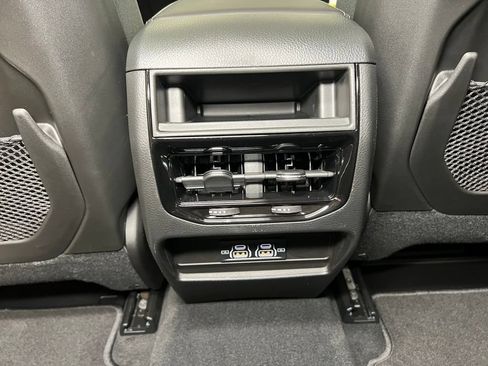 New 2025 Jeep Grand Cherokee Laredo X AWD/4WD image 23