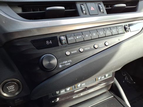 Used 2020 Lexus ES 350 w/ Premium Package image 18