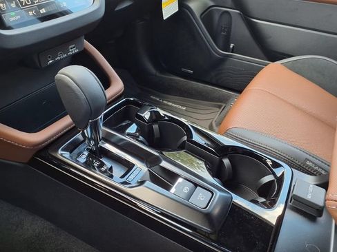 New 2026 Subaru Forester Touring AWD/4WD image 16