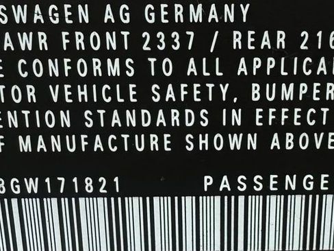 Used 2016 Volkswagen Golf 4-Door AWD/4WD image 37