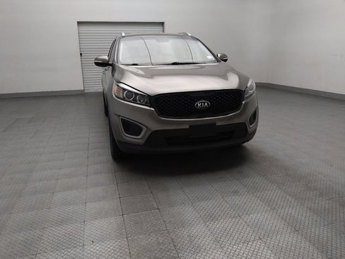 Used 2018 Kia Sorento FWD image 14