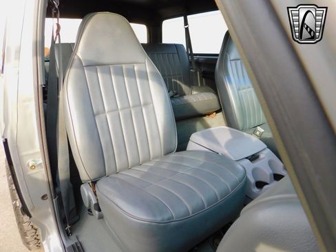 Used 1992 Ford Bronco image 16