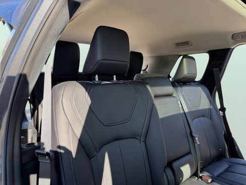 Used 2025 INFINITI QX60 Luxe image 48