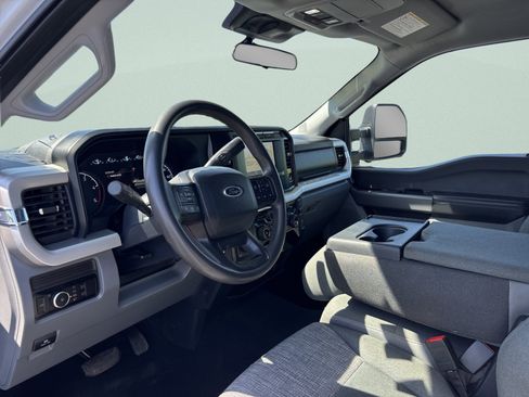 Used 2024 Ford F250 XLT AWD/4WD image 12