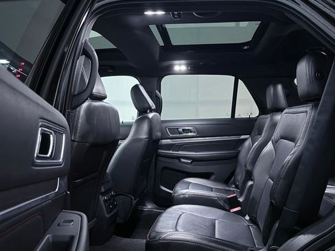 Used 2018 Ford Explorer Sport w/ Equipment Group 401A image 22