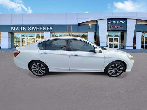 Used 2014 Honda Accord Sport image 32