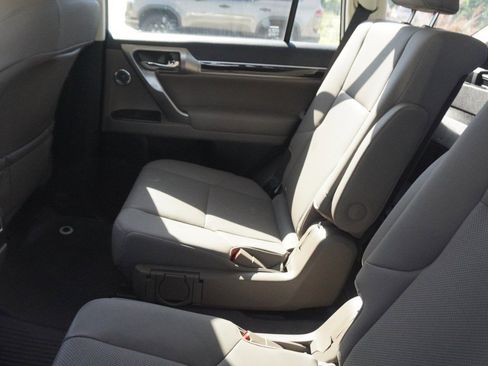 Used 2023 Lexus GX 460 Premium image 10