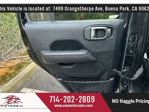 Used 2018 Jeep Wrangler Unlimited Rubicon image 46