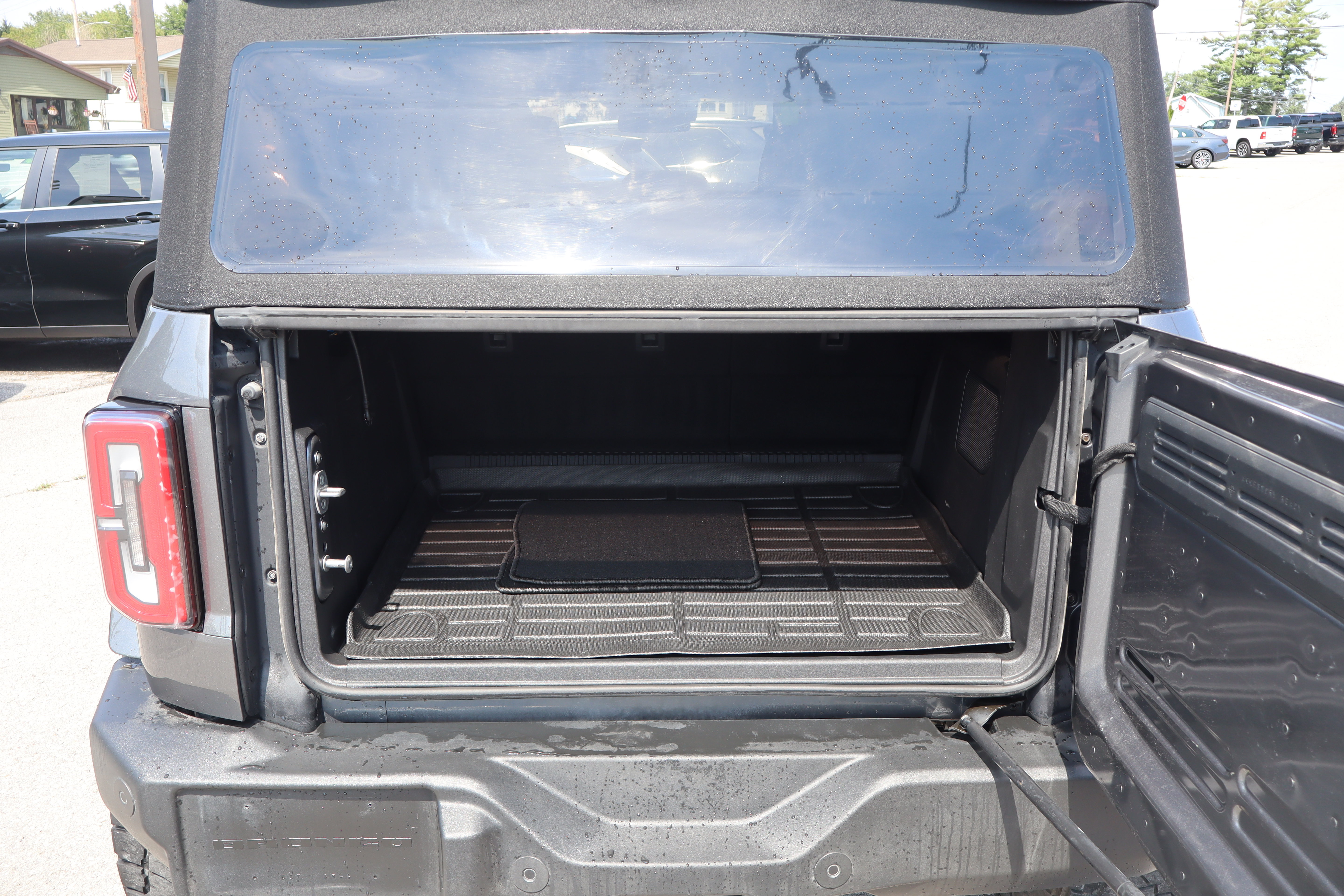 Used 2024 Ford Bronco Outer Banks AWD/4WD image 5