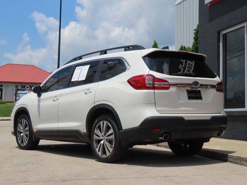 Used 2022 Subaru Ascent Limited AWD/4WD image 10