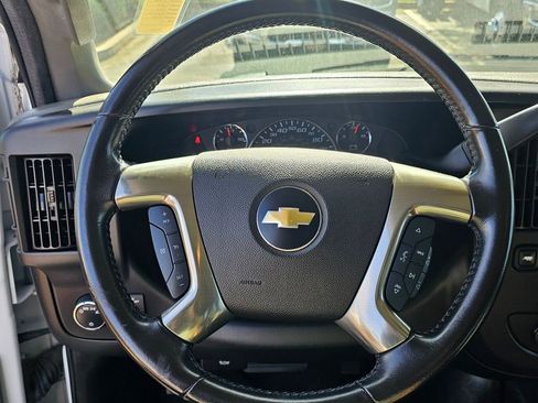 Used 2019 Chevrolet Express 3500 LT w/ LT Preferred Equipment Group image 17