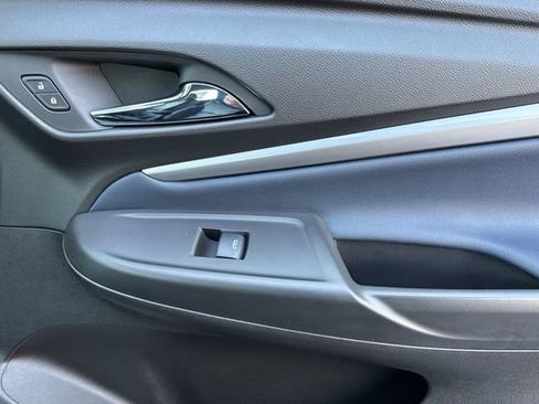 Used 2023 Chevrolet Bolt EUV Premier image 21