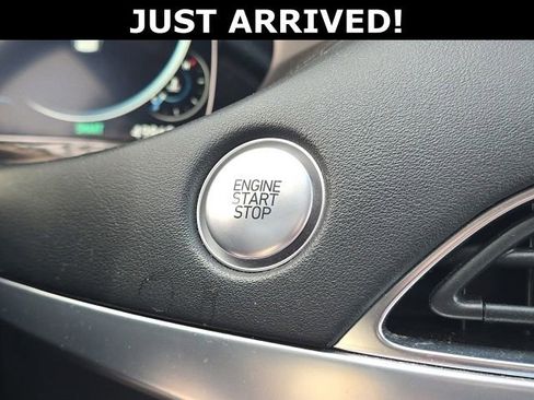 Used 2021 Hyundai Palisade Limited w/ Winter Package image 21