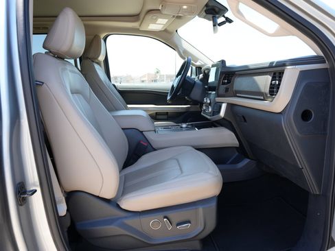 Used 2024 Ford Expedition Max Limited RWD image 26