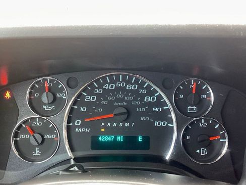 Used 2023 Chevrolet Express 3500 LS RWD image 9