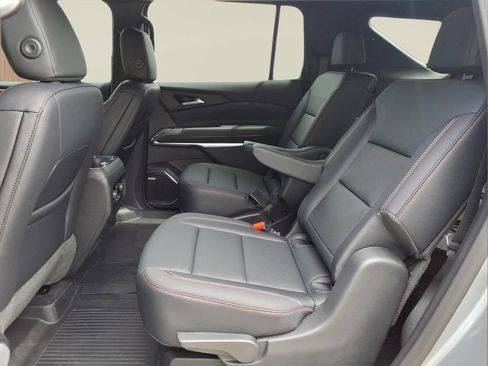 New 2026 Chevrolet Traverse Z71 w/ Enhanced Driving Package AWD/4WD image 20