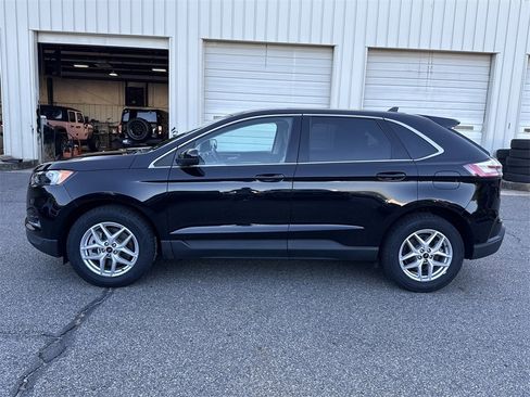 Used 2024 Ford Edge SEL image 4