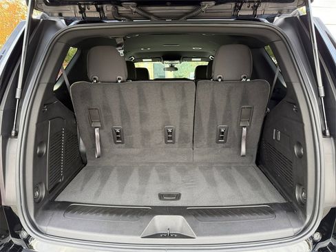 Used 2022 GMC Yukon SLE image 28