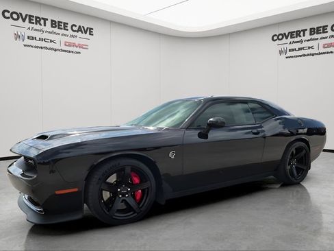Used 2022 Dodge Challenger SRT Hellcat w/ Plus Package image 3