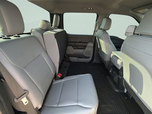 Used 2025 Ford F250 XL image 14